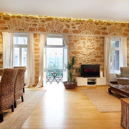 Chloe Boutique Apartments Plaka Athena Bagian luar foto