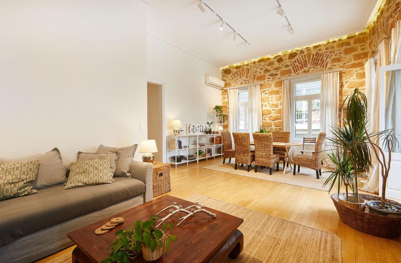 Chloe Boutique Apartments Plaka Athena Bagian luar foto