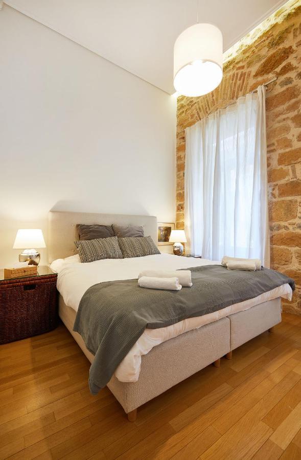 Chloe Boutique Apartments Plaka Athena Bagian luar foto