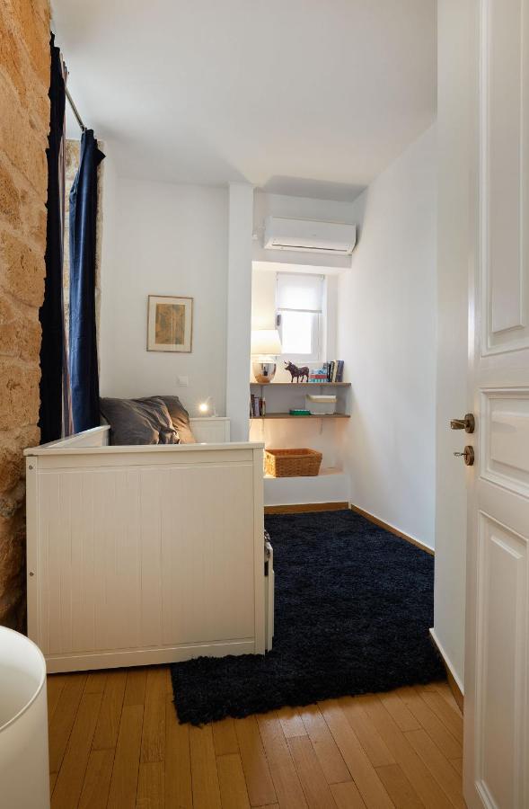 Chloe Boutique Apartments Plaka Athena Bagian luar foto