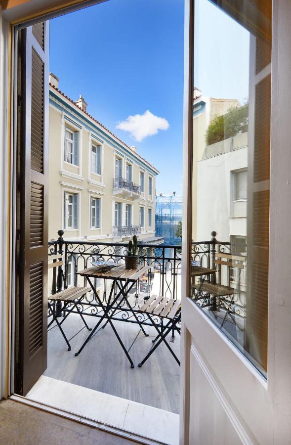 Chloe Boutique Apartments Plaka Athena Bagian luar foto
